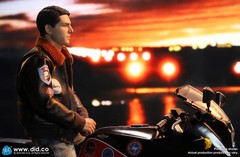 1/6 Scale Top Gun – Pete Mitchell Naval Aviator Lieutenant – MINT IN BOX