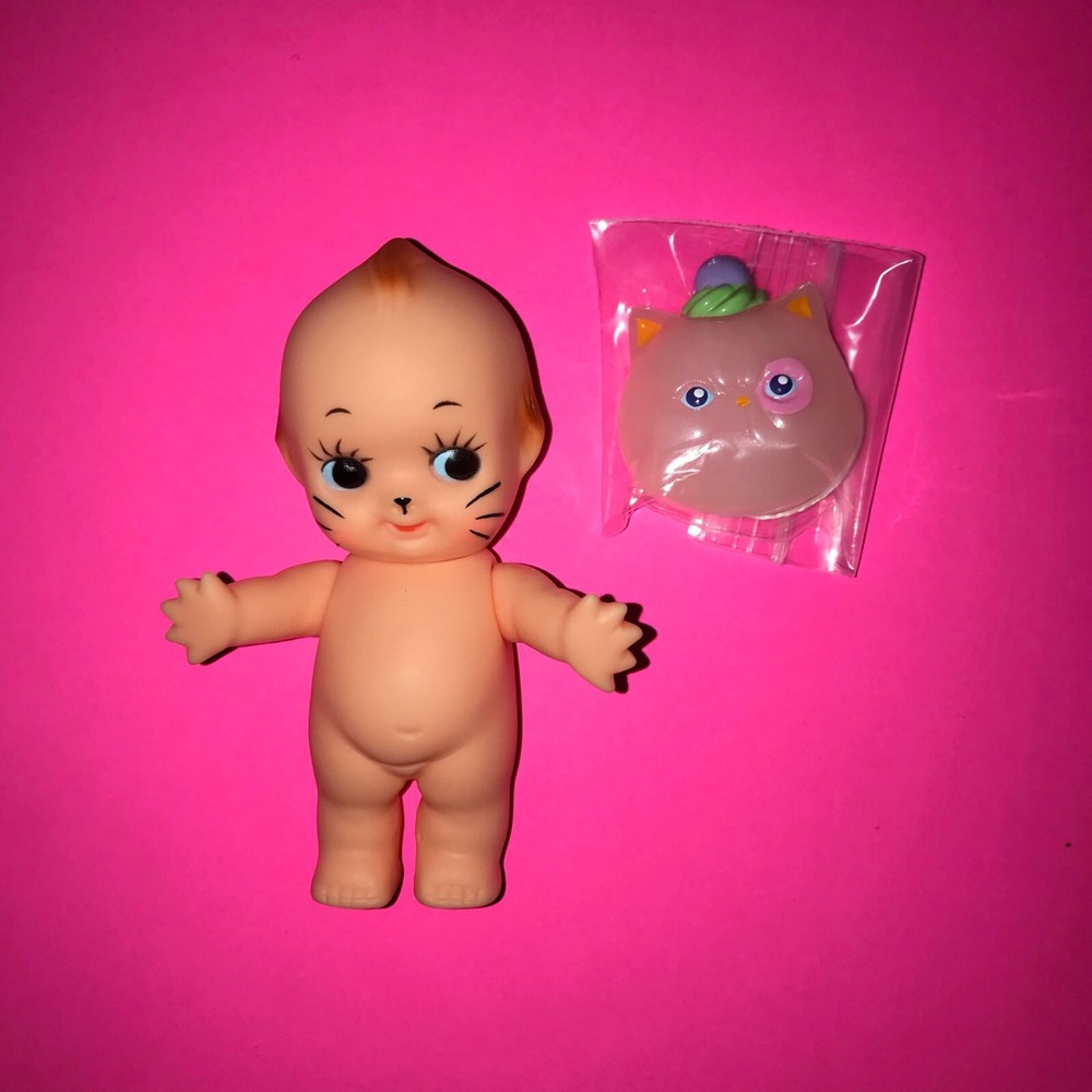 Refreshment Toy Sofubi Kewpie Cat