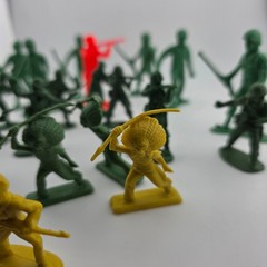 Vintage Army Cowboy Native American Toy Figures Lot 26pcs Green Yellow Red