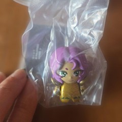 Saint Seiya Aries Mu Gacha Toy Unopened Figure Collectible