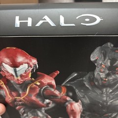 HALO Spartan Vale vs. Promethean Soldier – Jazwares Vault 2-Pack
