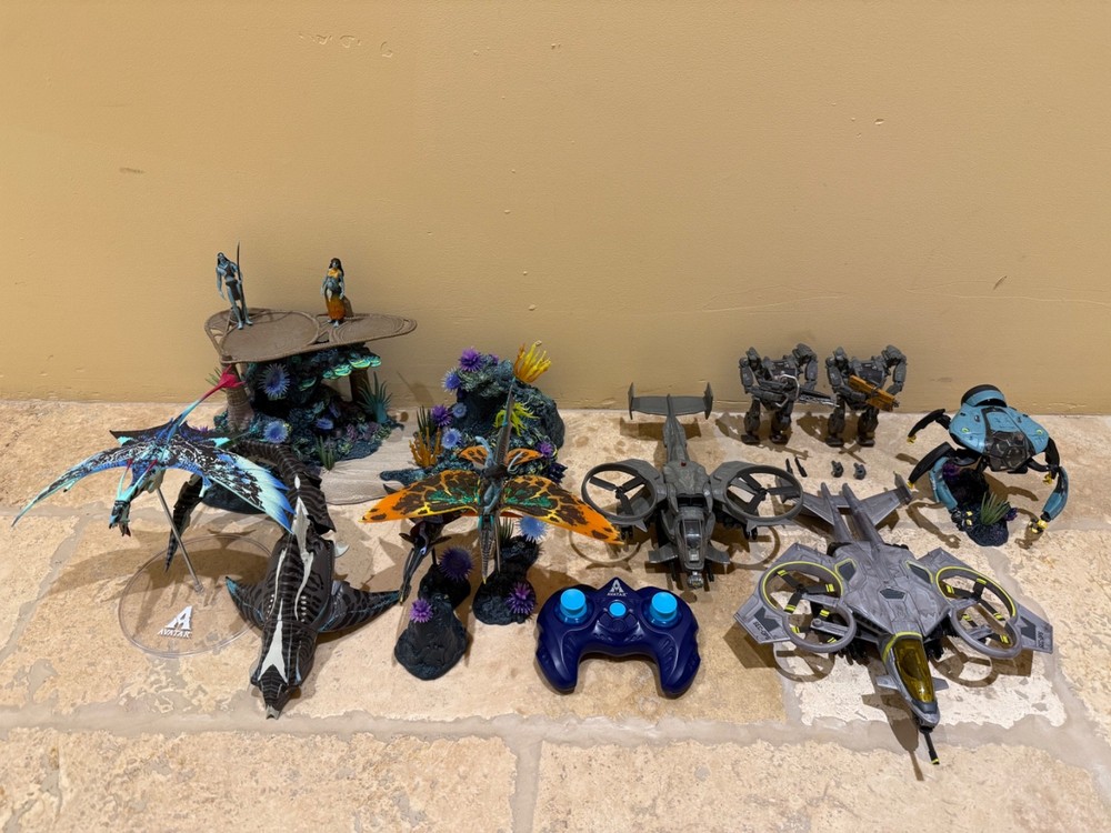 Mcfarlane Toys World of Pandora Avatar The Way of Water Figures and Toys Lot