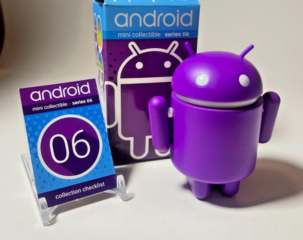 ANDREW BELL 2016 ANDROID SERIES 6 PURPLE ROBOT GOOGLE INC DEAD ZEBRA ART TOY