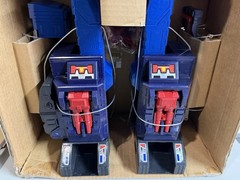 TRANSFORMERS C-027 BRAVE MAXIMUS TAKARA *NEW OPEN BOX*