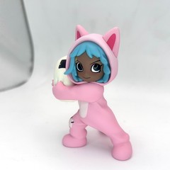 POP MART x Lil Peach Riot Sleepover Series Frankie-Pillow Fight Confirmed Figure
