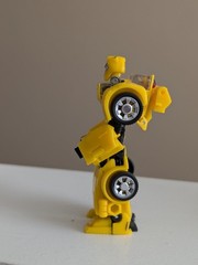 Transformers Legacy United Animated Universe Bumblebee Deluxe Complete Hasbro