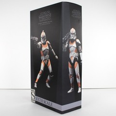Sideshow Collectibles 1/6 Scale Star Wars Clone Trooper Deluxe 212th Battalion