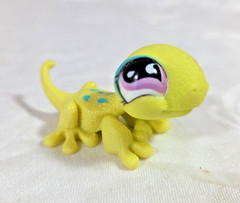 Lot of 5 – Hasbro Littlest Pet Shop Figures – 596 / 601 / 594 / 599 / 598
