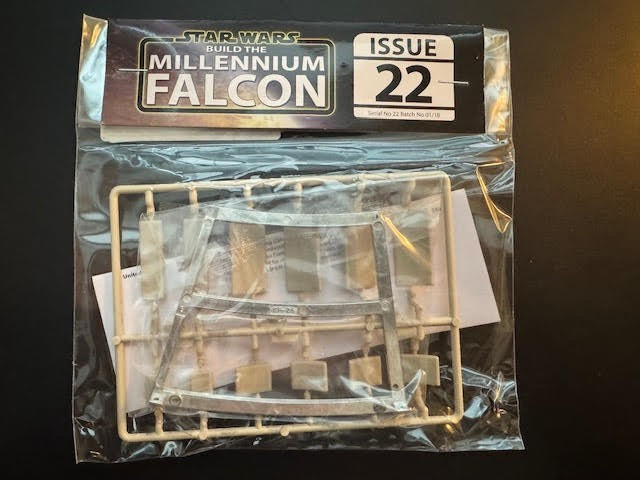 Fanhome / DeAgostini Millenium Falcon (Select Stages)