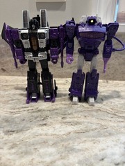Shockwave Dramatic Capture Series Nemesis Bridge And Earthrise Skywarp