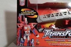 FIGURE TRANSFORMERS RID AUTOBOT ROBOTS IN DISGUISE NEW OPTIMUS PRIME FIRE TRUCK
