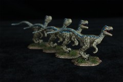 ITOY Juvenile Velociraptor Figure with Base Collections Dinosaur Model Gift Toys