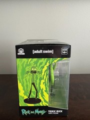 CultureFly Adult Swim – Rick & Morty TOXIC RICK Vinyl Figure 4.5″ w Box