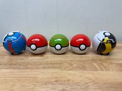 Pokemon Clip-N-Go Pokeball with Mini Figurines & Throw-N-Pop Pokeball- Lot