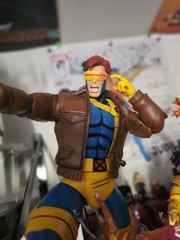 Mondo 1/6 scale Cyclops X-Men 97 figure *LOOSE / AS IS. INCOMPLETE)