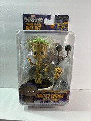 Marvel Guardians of the Galaxy Classic Groot Limited Edition Gift Set