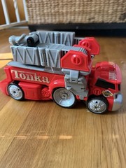 Vintage 2000 Tonka Red Fire Truck Rescue Roy Hasbro Transformer Tested Works