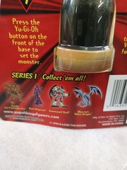 Yu-Gi-Oh! Series 1 Duel Monster Spin Keychain Blue-Eyes White Dragon 1996 – NEW