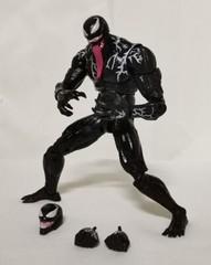 Legends Series Marvel Venom 7″ Action Figure w/Exchangeable Accessory Bulk Pack