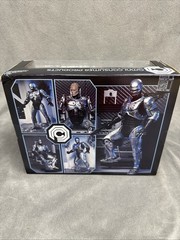 NECA Ultimate Battle Damaged Robocop with Chair 7-Inch Action Figure SEALED