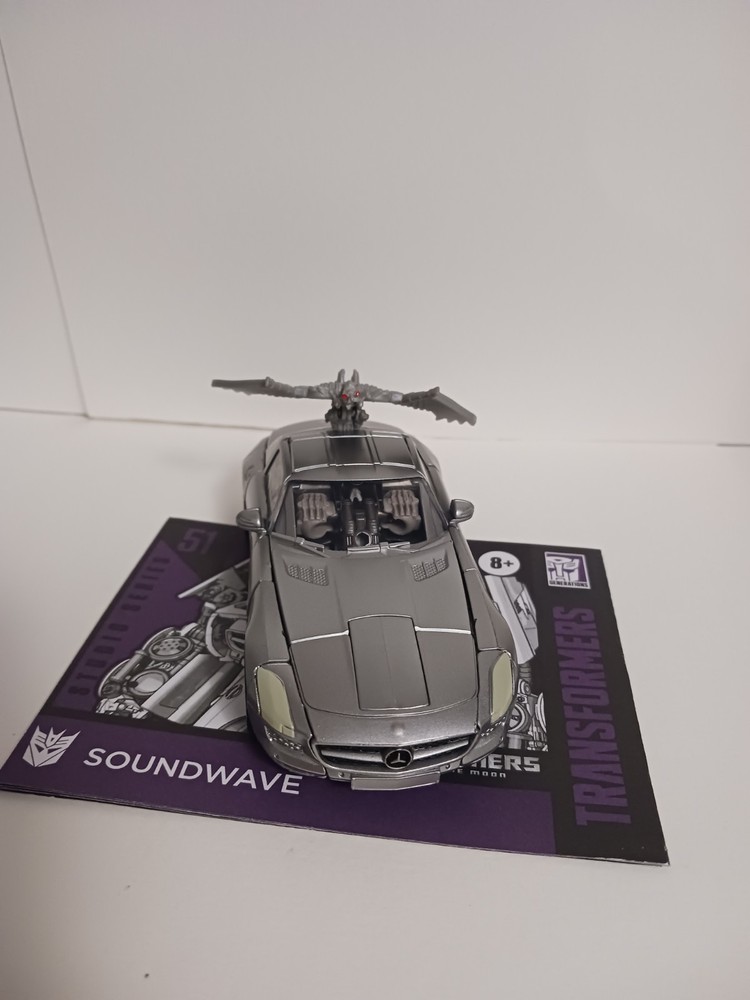 TRANSFORMERS STUDIO SERIES 51 SOUNDWAVE (COMPLETE)