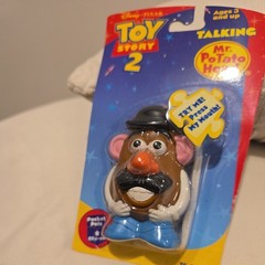 Vintage Toy Story 2 Talking Mr Potato Head Pocket Pal Clip On TS-068MR NIB Pixar