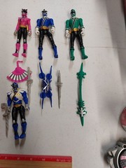 Power Rangers Samurai action figures lot Of 8 Weapons Blue Red Green R38