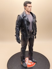 Hot Toys 1/6 TERMINATOR 2 T-800 T2 Arnold Schwarzenegger DX10 action figure