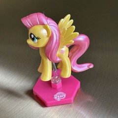 My Little Pony Blind Bag FLUTTERSHY +stand (CHROME UCC Distributing) Mini FIM G4