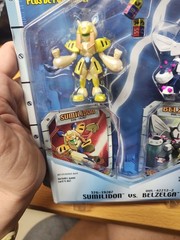 RARE Vintage Hasbro 2002 Medabots Sumilidon vs Belzelga Figures Cards New