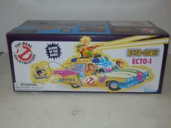 ECTO-GLOW Ecto-1! THE REAL GHOSTBUSTERS Kenner Classics HASBRO PULSE Ectomobile