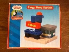 Learning Curve Wooden Thomas Train Cargo Drop Station! New!