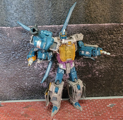 Warbotron WB01-D Whirlwind figure – complete with box and sleeve