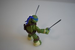 Teenage Mutant Ninja Turtles 4.5″ Leonardo Action Figure Viacom 2012 READ
