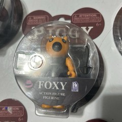 PIGGY Set Of 5 ~ W/ Dinopiggy ~ Series 1Roblox Action Figures DLC Codes