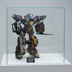 Justice Titan Black Edition 10th Anniversary Limited Edition 4-Step Robot – Only