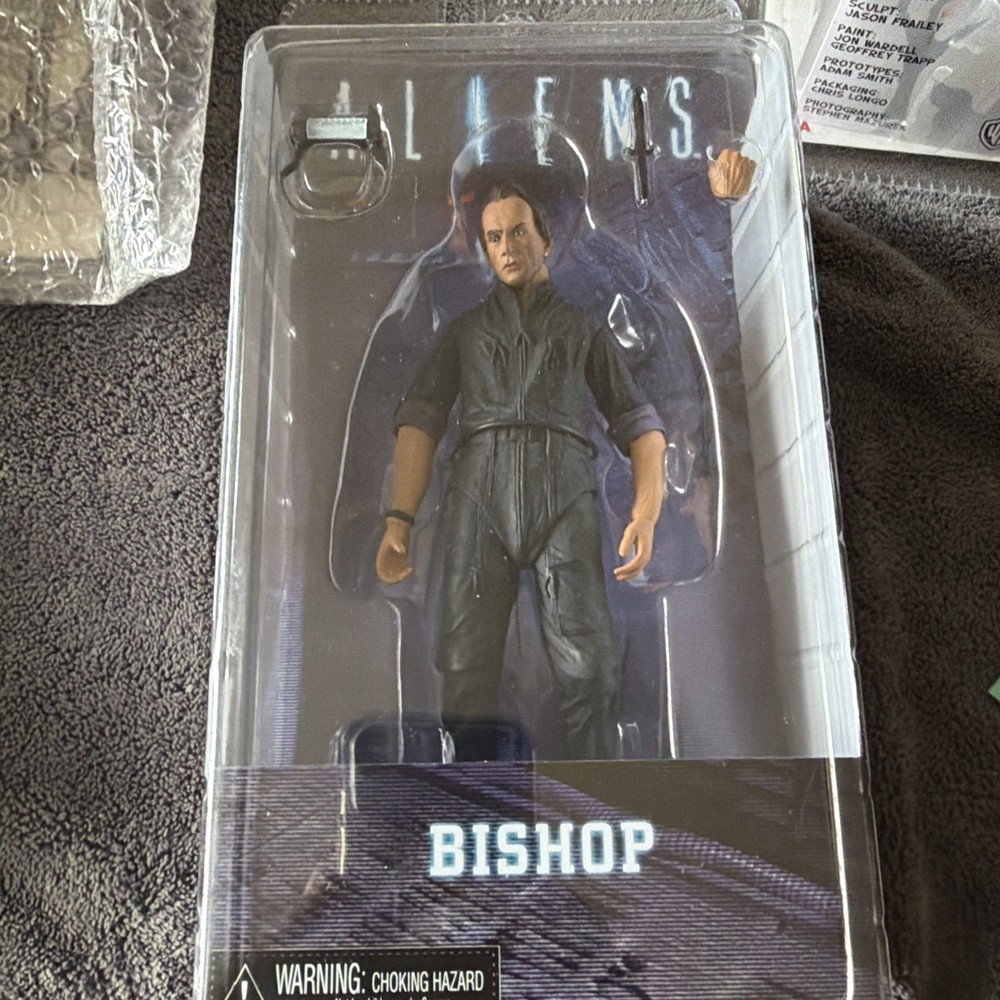 New Sealed 2014 Bishop Aliens Lance Henriksen Android NECA Action Figure