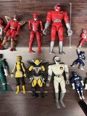Lot of Powerangers Action Figures (15) Mixed Vintage