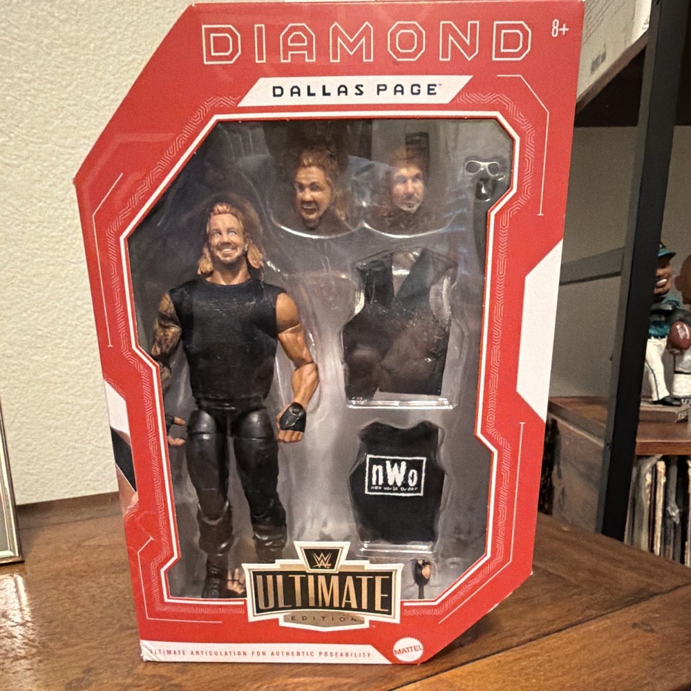 Mattel WWE Ultimate Edition Diamond Dallas Page Action Figure w/Shirt, Hands