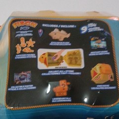 Fisch Fish Figure Toy Set 9pc w/ Accessories Plastic Fish-Shaped Container
