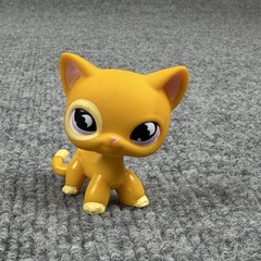 Hasbro Littlest Pet Shop Shorthair Yellow Cat Figure #855 2008 Purple Eyes LPS