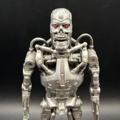 Terminator Endoskelton T-800 6” Action Figure 2009 Playmates Toy W/ Light Piping