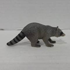 Mojo Raccoon Wildlife Animal Figurine Realistic Hand Painted Toy 14822
