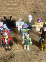Jazwares Lot Of 20 Mixed Lot Of Roblox Figures