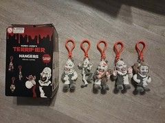 DAMIEN LEONE’S TERRIFIER HANGERS FLOCKED Art The Clown 5 Lot Free Ship