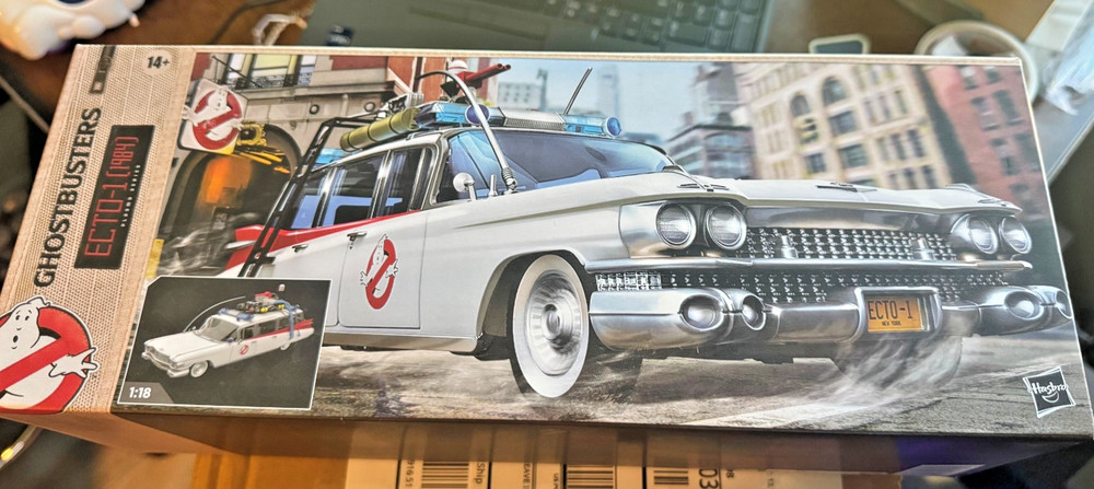 Hasbro Ghostbusters Plasma Series Ecto-1 (1984) Vehicle ***IN-STOCK***