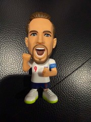 ZURU FIFA World Cup 2026 Ballers Harry Kane England #9 Figure Series 1
