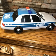 Crown Victoria GOTHAM CITY POLICE CAR FROM GOTHAM CITY PLAYSET 1/24 Scale Batman