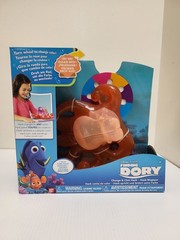 2016 Disney’s Finding Dory Change & Chat Hank Light-up Color Changing & Sounds