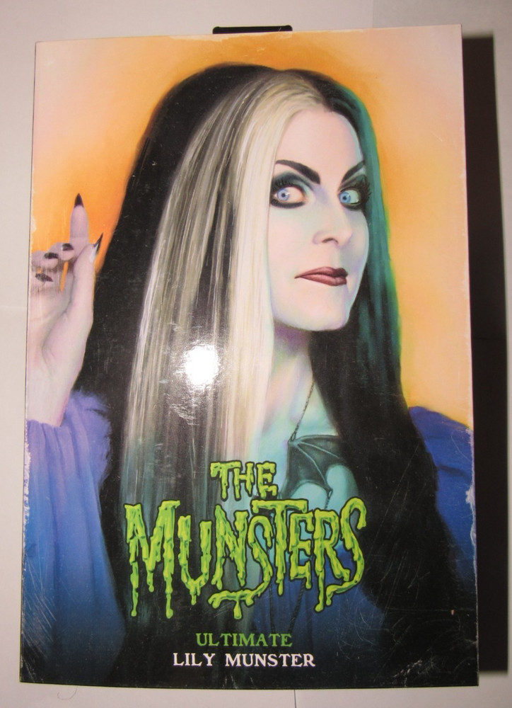 NECA action figure The Munsters Ultimate Lily Munster NEW